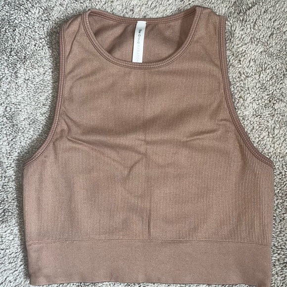 Aritzia - Sports Bra/Crop Tops - Picture 4 of 6
